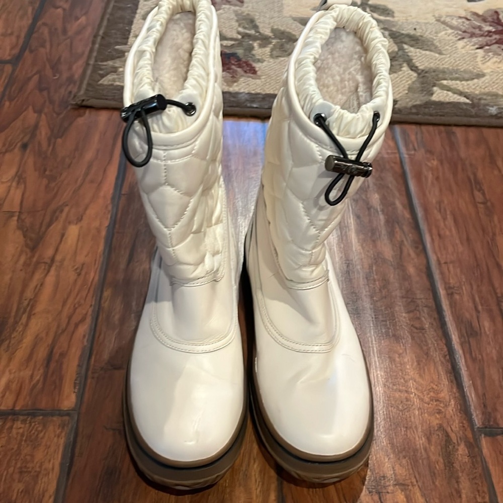 Coach snow boots/winter boots